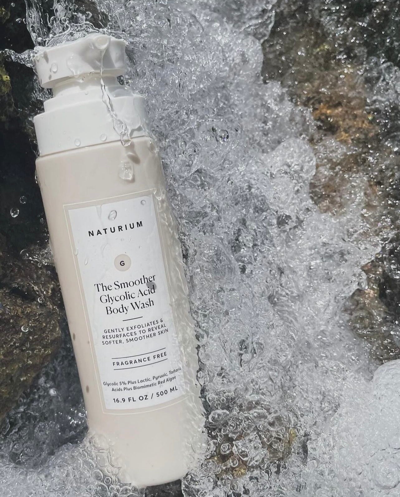 NATURUIM- THE SMOOTHER GLYCOLIC ACID EXFOLIATING BODY WASH
