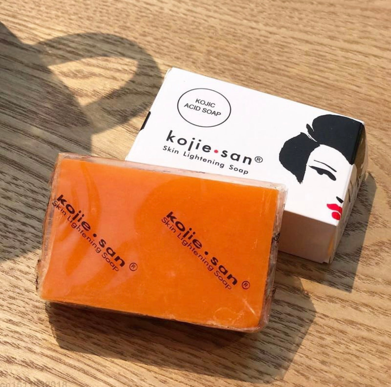 Kojie San Savon Eclairecissant