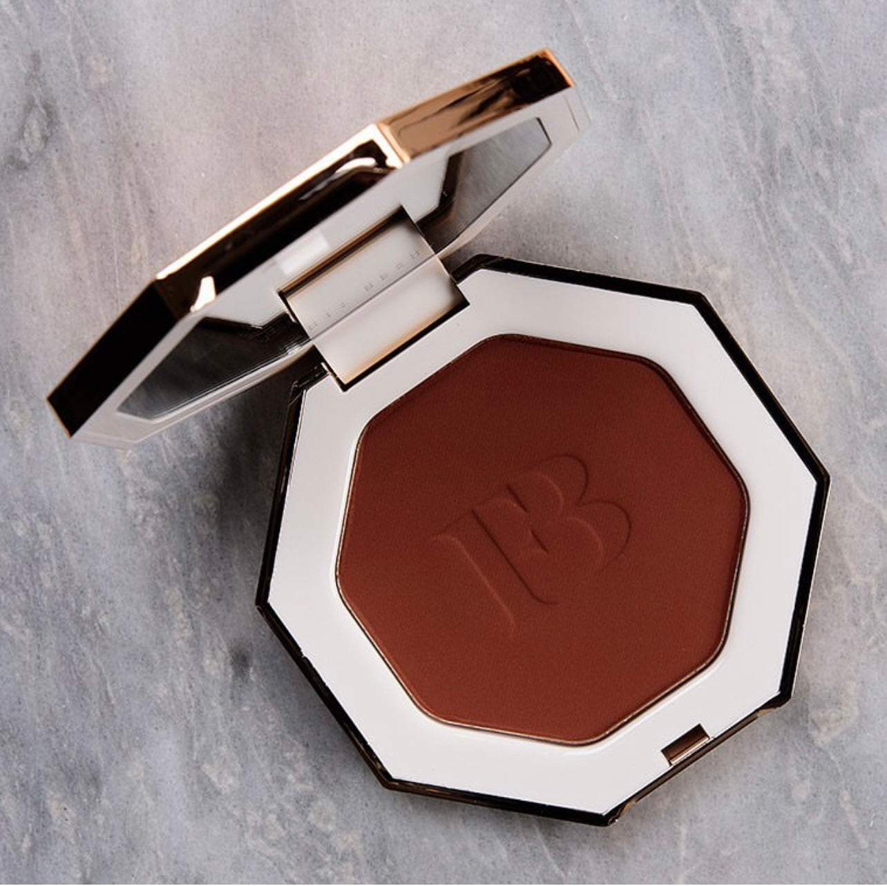 Fenty Beauty SUN STALK'R INSTANT WARMTH BRONZER