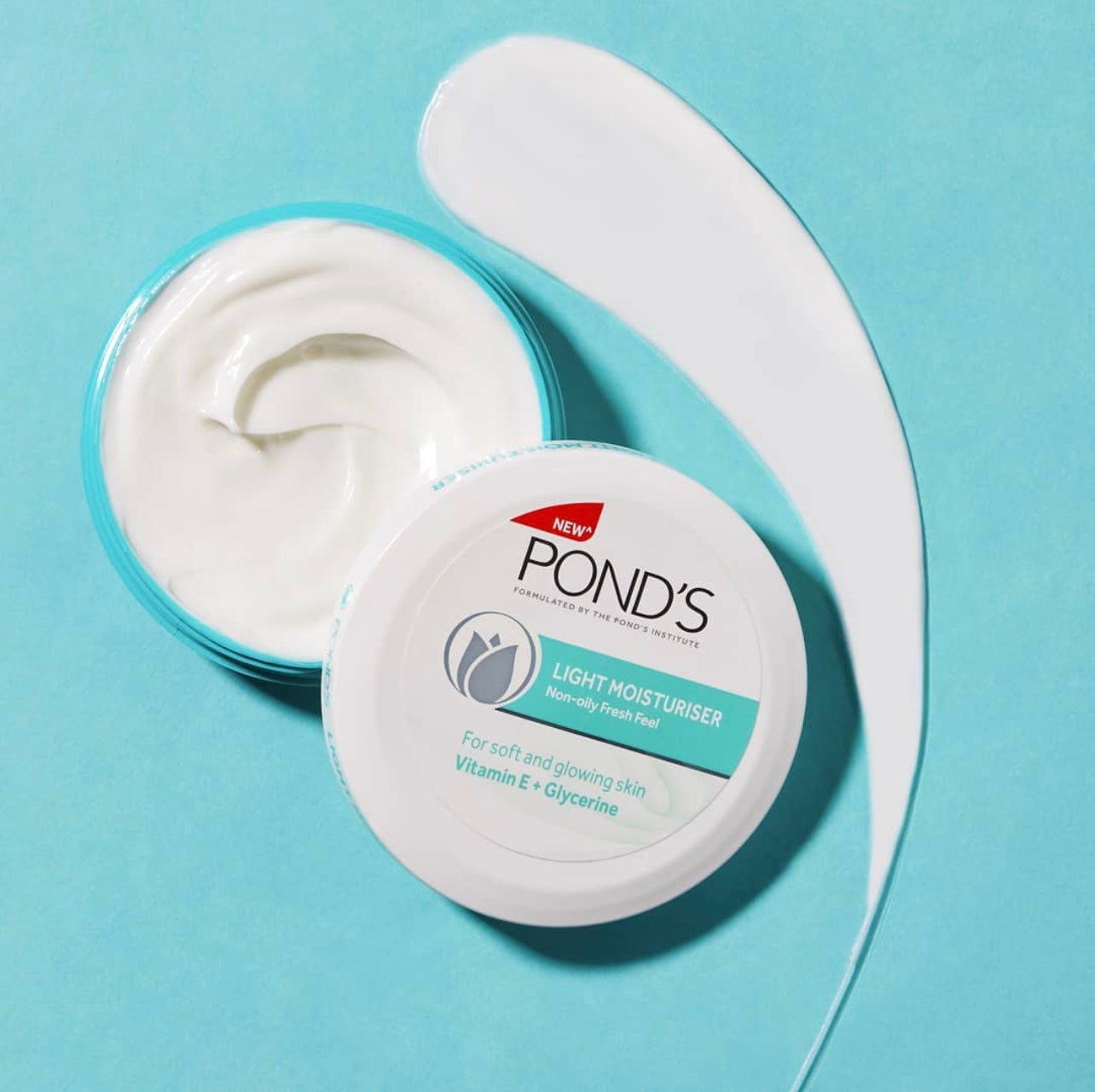 POND'S light moisturizer