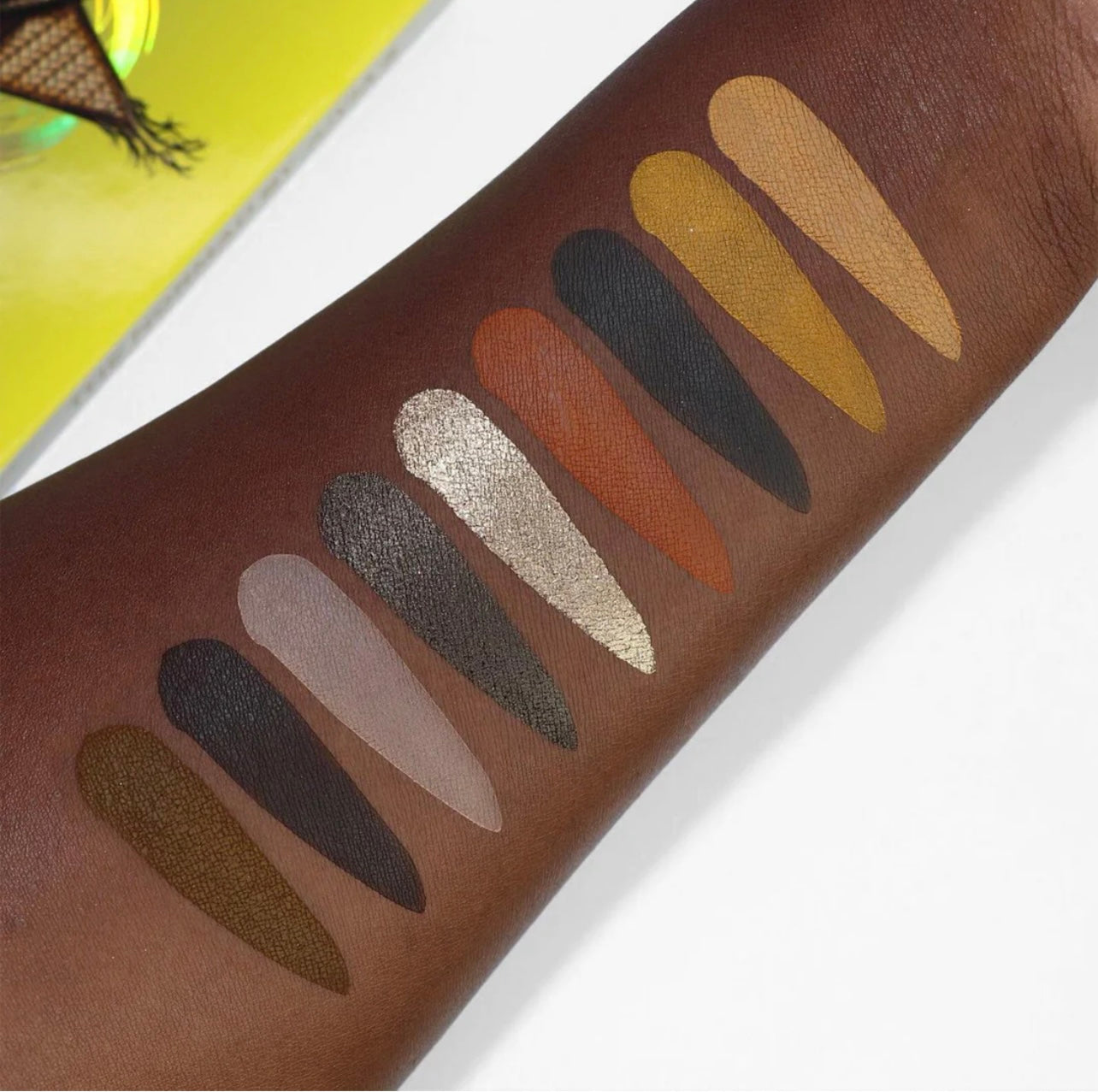 Juvias Place The Nomad Eyeshadow Palette